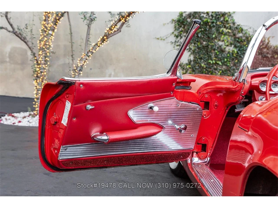 1961 Chevrolet Corvette C1 - Image 19 of 31