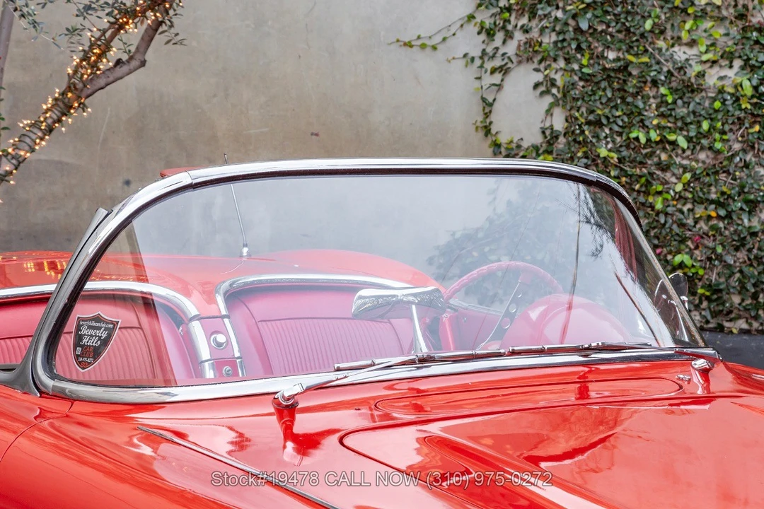1961 Chevrolet Corvette C1 - Image 16 of 31