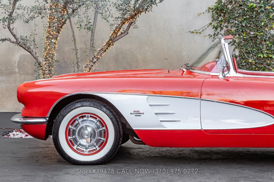 1961 Chevrolet Corvette C1 - Image 19 of 31