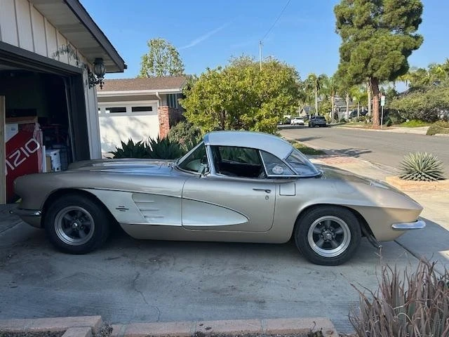1961 Chevrolet Corvette C1 - Image 5 of 9