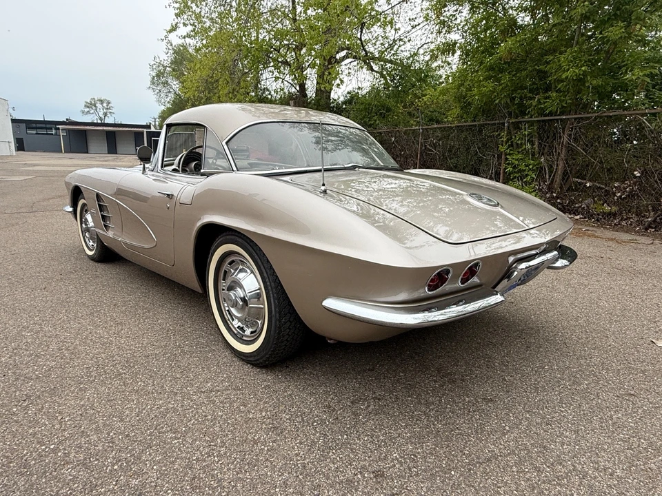 1961 Chevrolet Corvette C1 - Image 4 of 29