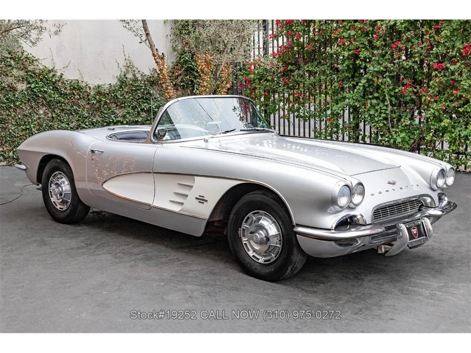 1961 Chevrolet Corvette C1 - Image 2 of 31