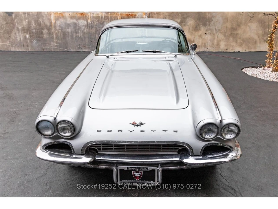1961 Chevrolet Corvette C1 - Image 14 of 31