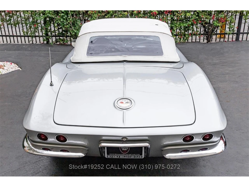 1961 Chevrolet Corvette C1 - Image 10 of 31