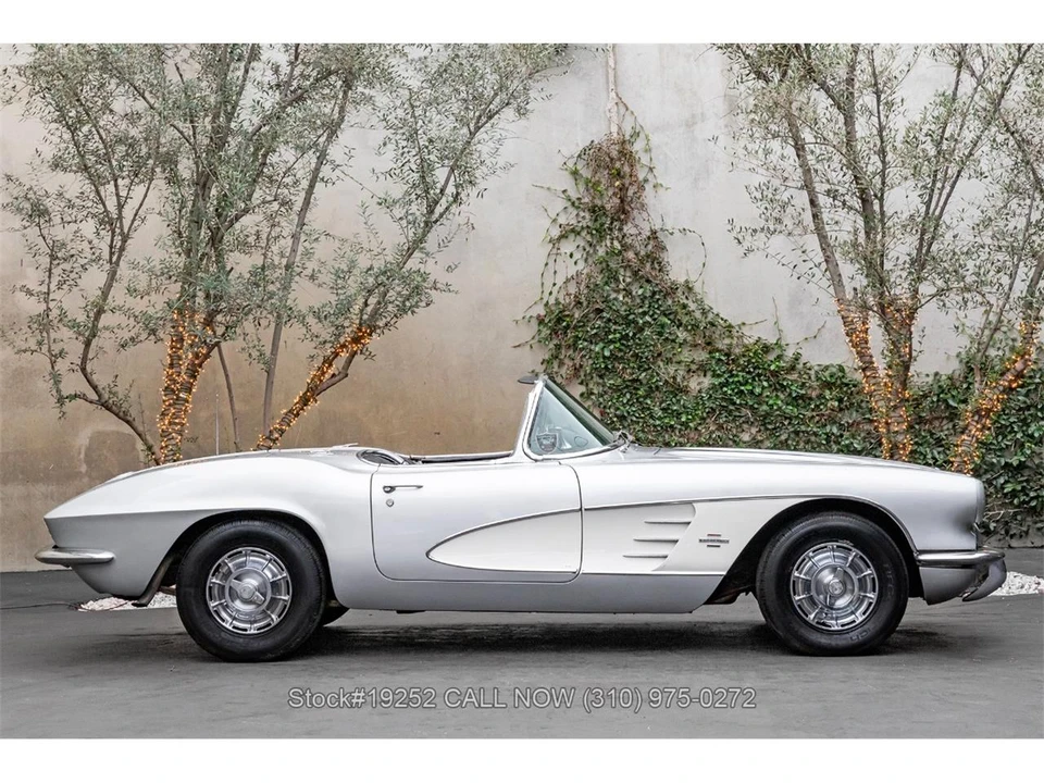 1961 Chevrolet Corvette C1 - Image 3 of 31