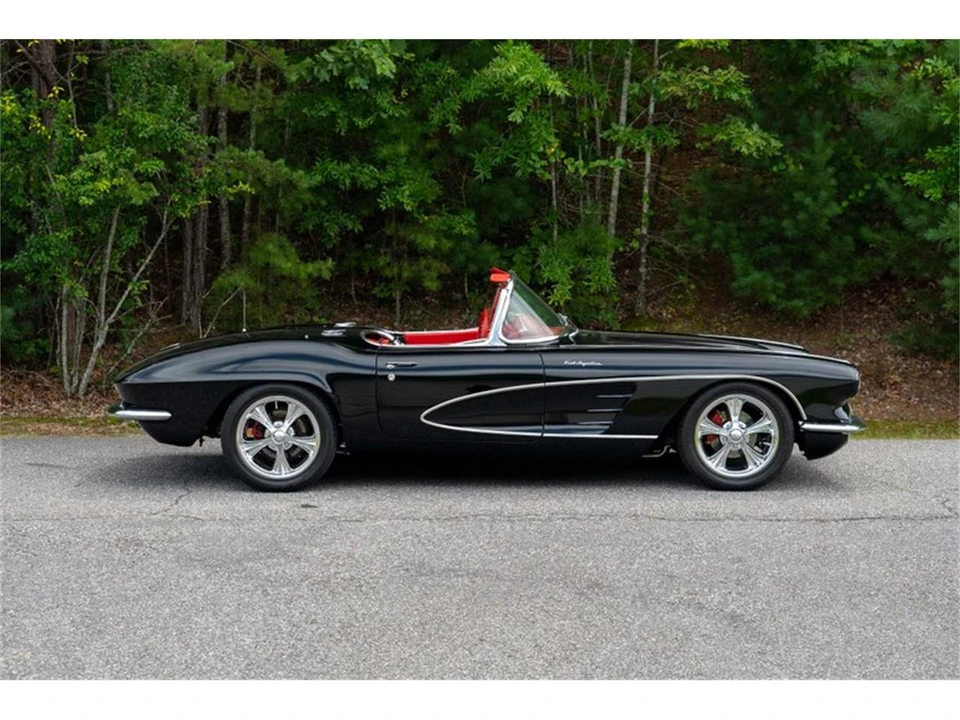 1961 Chevrolet Corvette C1 - Image 3 of 31