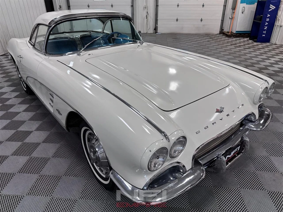 1961 Chevrolet Corvette C1 - Image 14 of 31
