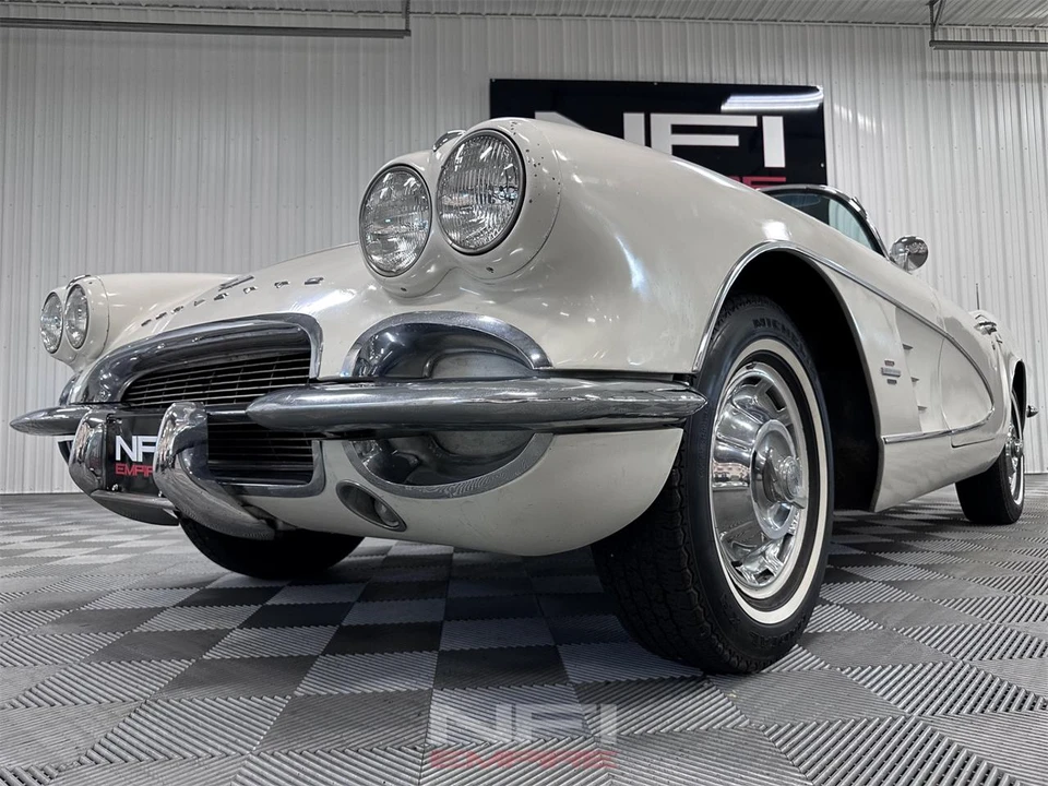 1961 Chevrolet Corvette C1 - Image 29 of 31