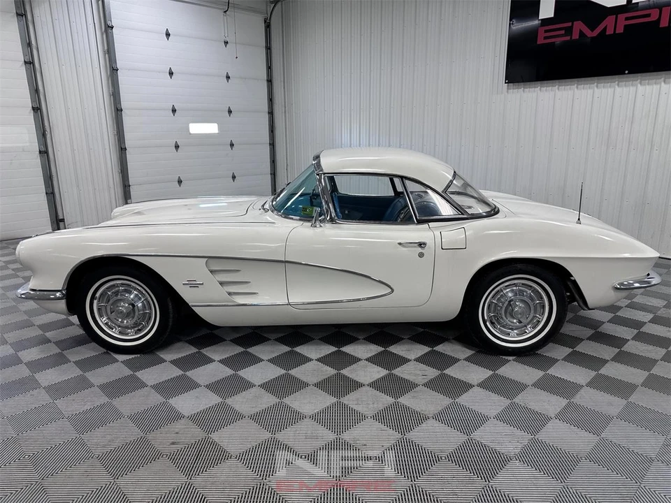 1961 Chevrolet Corvette C1 - Image 6 of 31