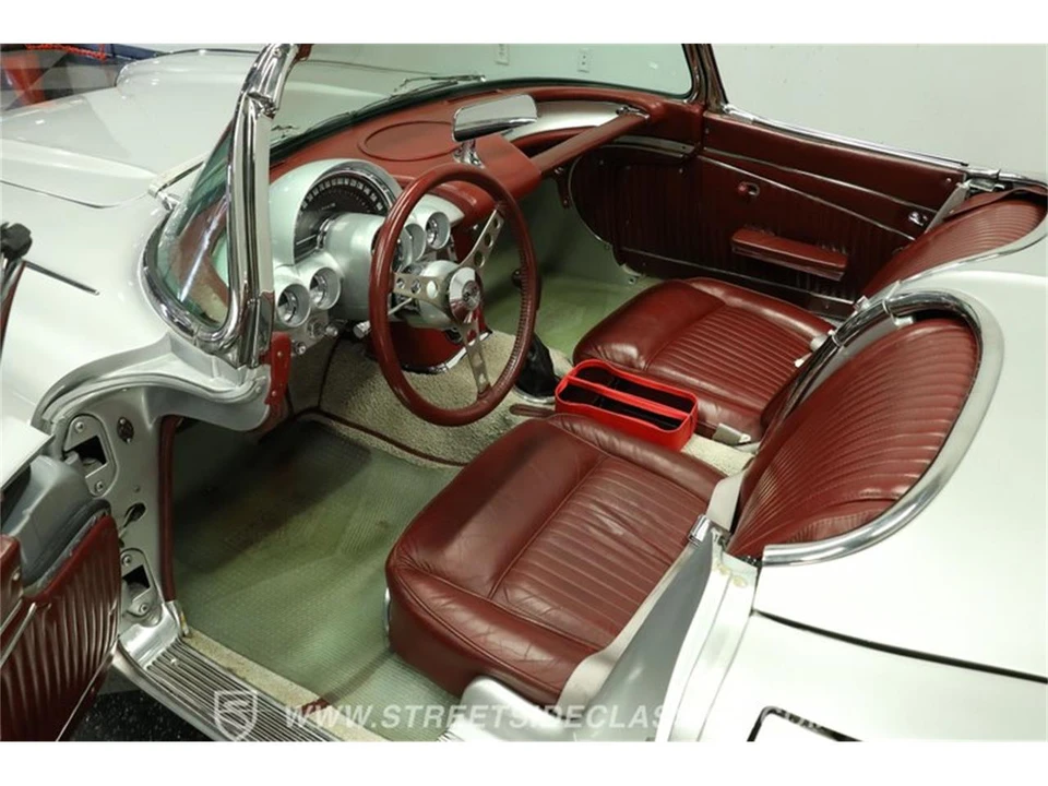 1961 Chevrolet Corvette C1 - Image 4 of 31
