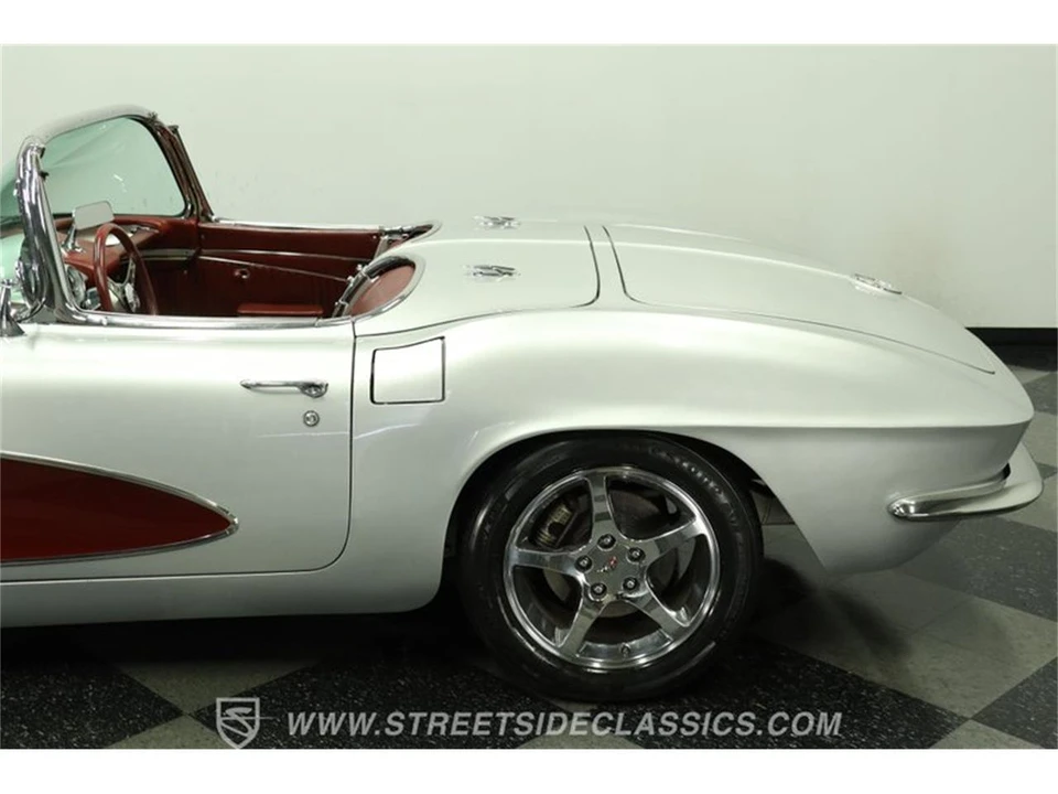 1961 Chevrolet Corvette C1 - Image 24 of 31