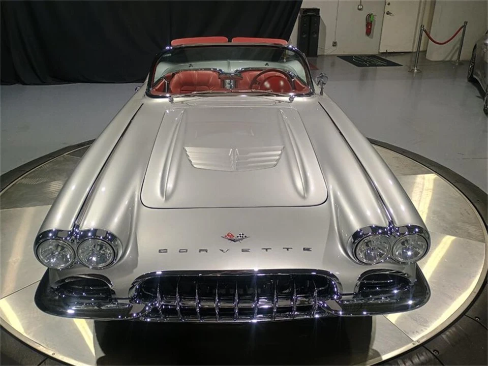 1961 Chevrolet Corvette C1 - Image 10 of 31