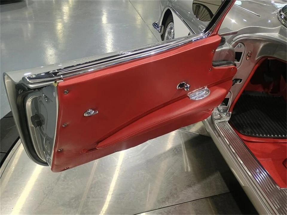 1961 Chevrolet Corvette C1 - Image 26 of 31