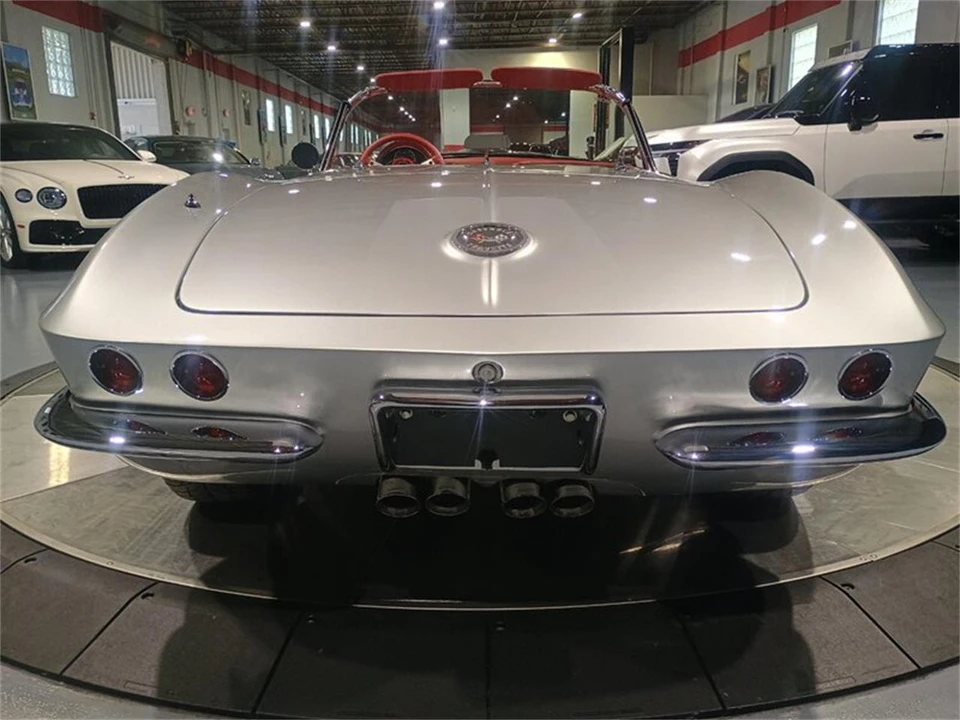 1961 Chevrolet Corvette C1 - Image 4 of 31