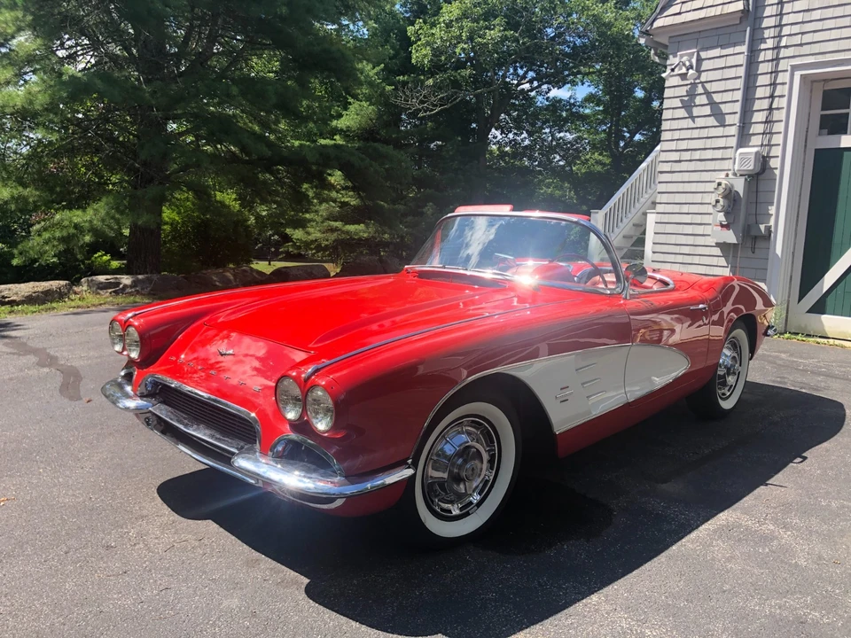 1961 Chevrolet Corvette C1 - Image 2 of 17