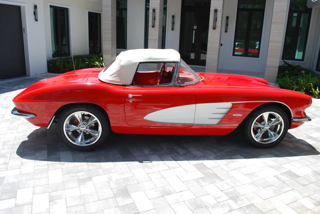 1961 Chevrolet Corvette C1 - Image 11 of 31
