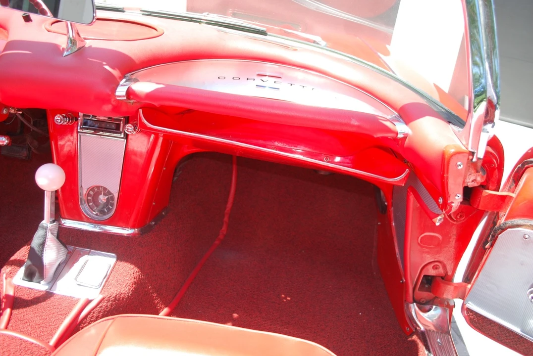 1961 Chevrolet Corvette C1 - Image 21 of 31