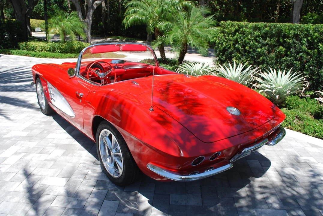 1961 Chevrolet Corvette C1 - Image 9 of 31