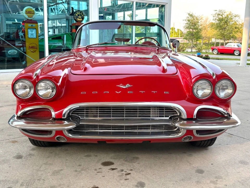 1961 Chevrolet Corvette C1 - Image 2 of 31