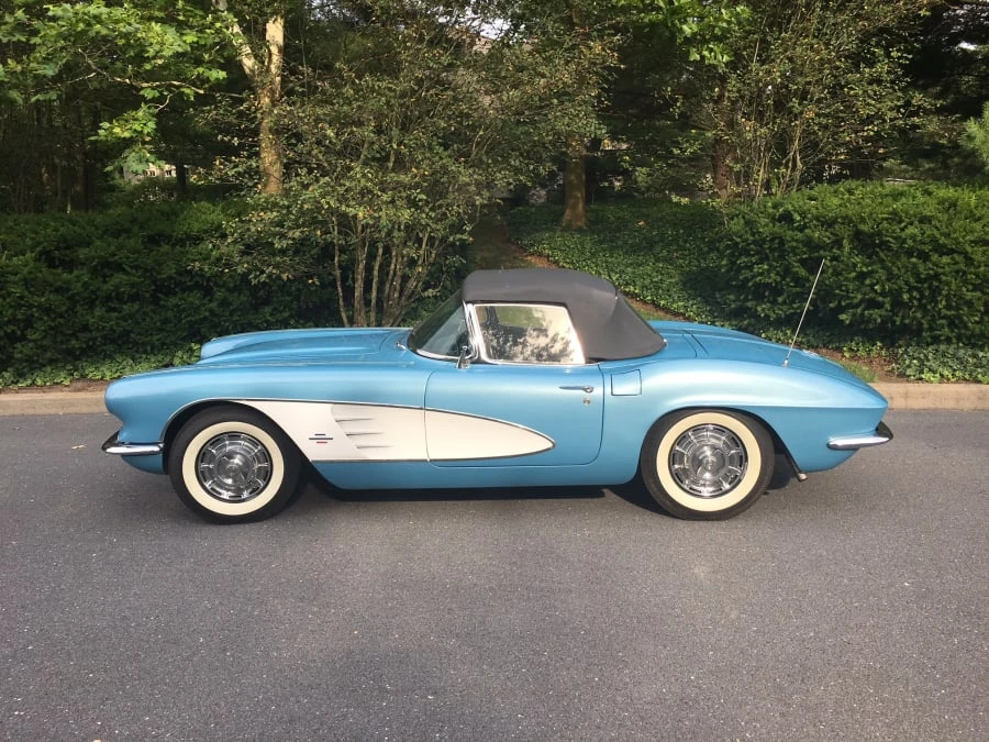 1961 Chevrolet Corvette C1 - Image 2 of 7