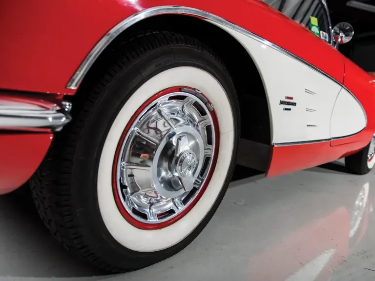 1961 Chevrolet Corvette C1 - Image 8 of 17