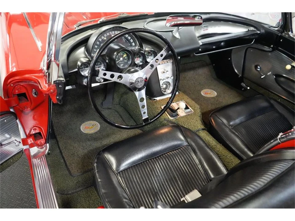 1961 Chevrolet Corvette C1 - Image 15 of 31