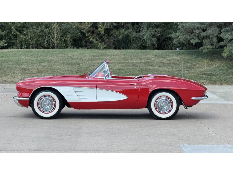 1961 Chevrolet Corvette C1 - Image 6 of 31