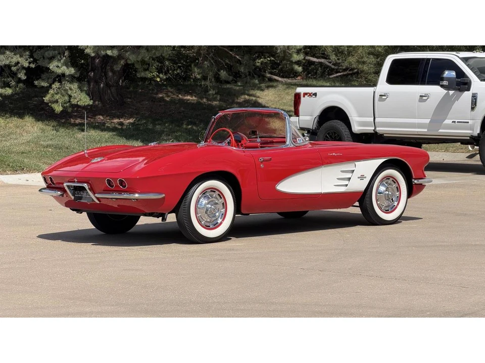 1961 Chevrolet Corvette C1 - Image 17 of 31