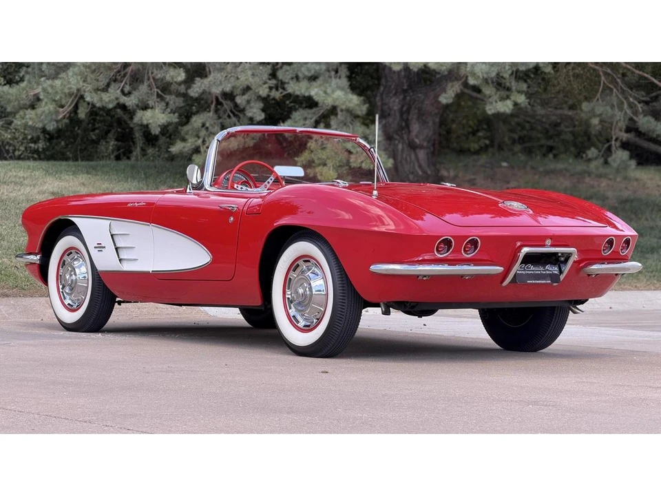 1961 Chevrolet Corvette C1 - Image 13 of 31