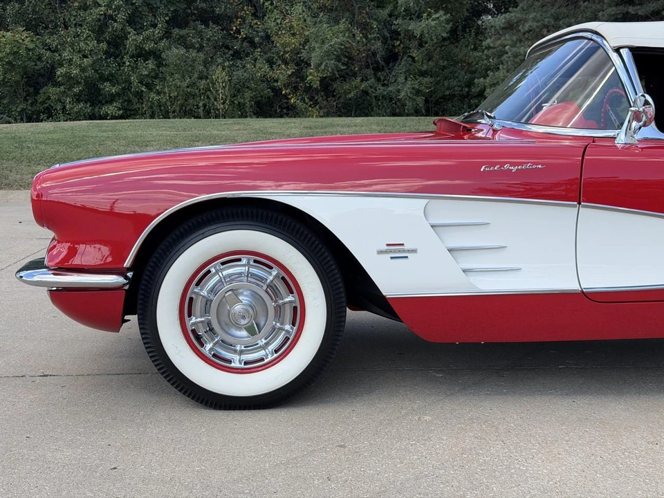 1961 Chevrolet Corvette C1 - Image 9 of 31