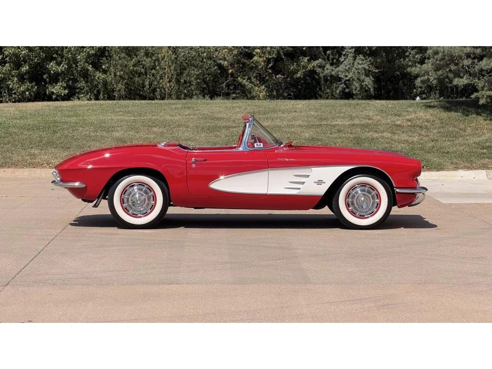 1961 Chevrolet Corvette C1 - Image 19 of 31