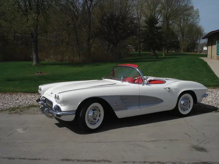 1961 Chevrolet Corvette C1 - Image 2 of 12