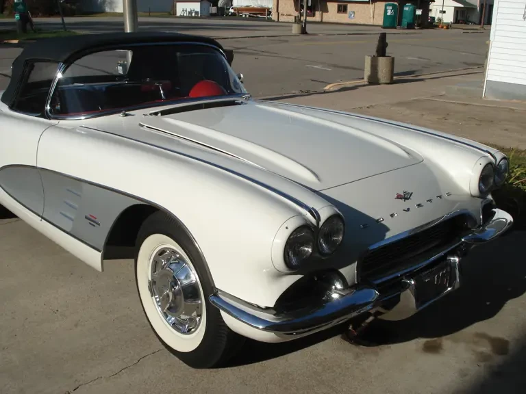 1961 Chevrolet Corvette C1 - Image 11 of 12