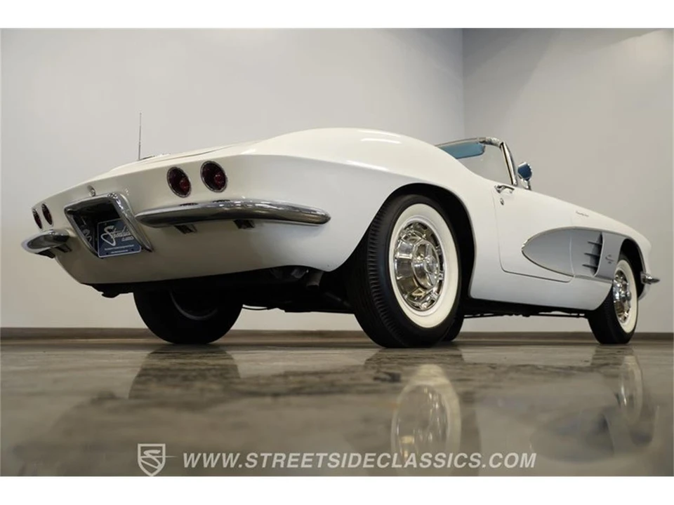 1961 Chevrolet Corvette C1 - Image 30 of 31