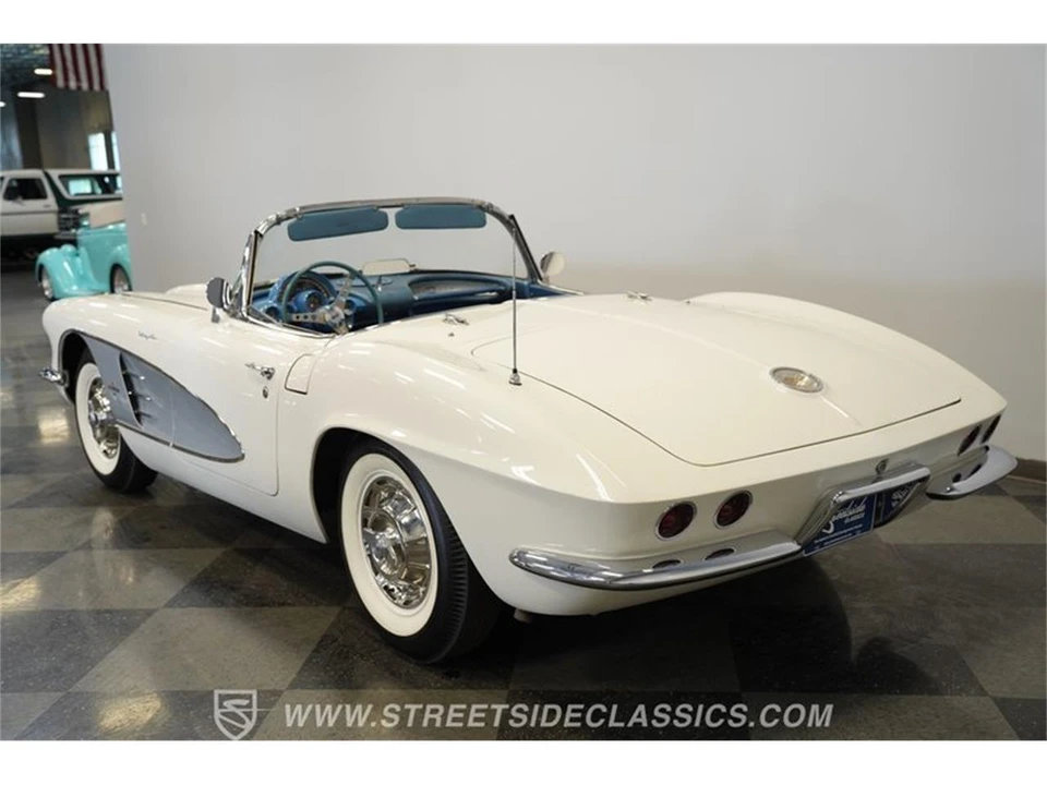 1961 Chevrolet Corvette C1 - Image 10 of 31