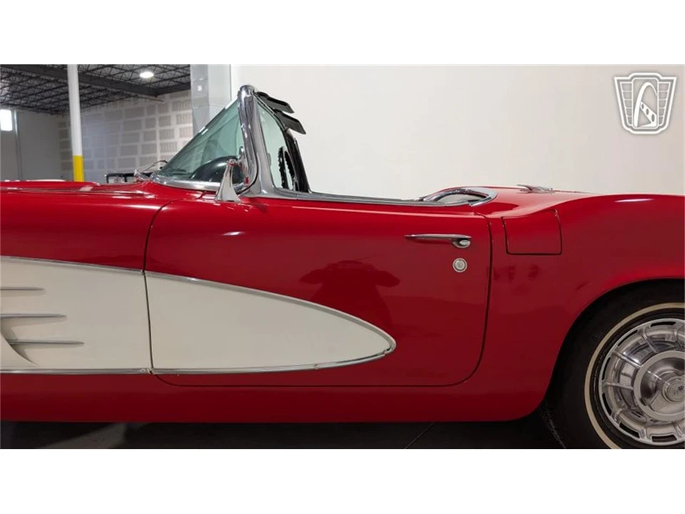 1961 Chevrolet Corvette C1 - Image 29 of 31