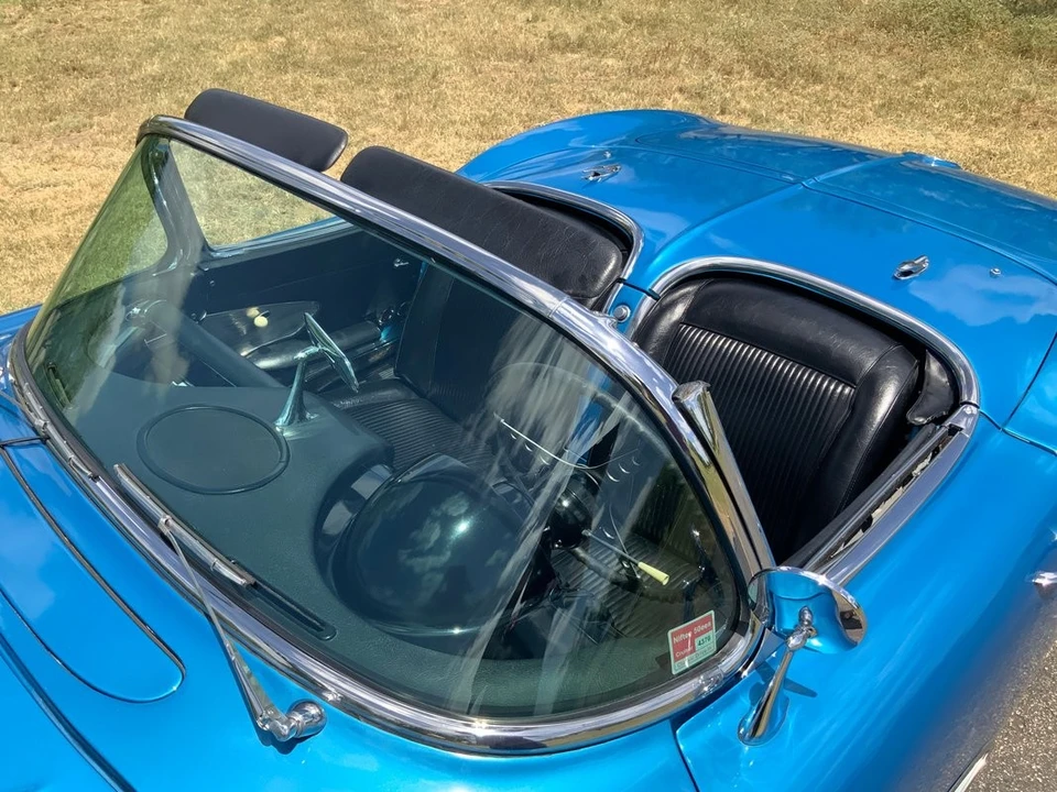 1961 Chevrolet Corvette C1 - Image 16 of 31
