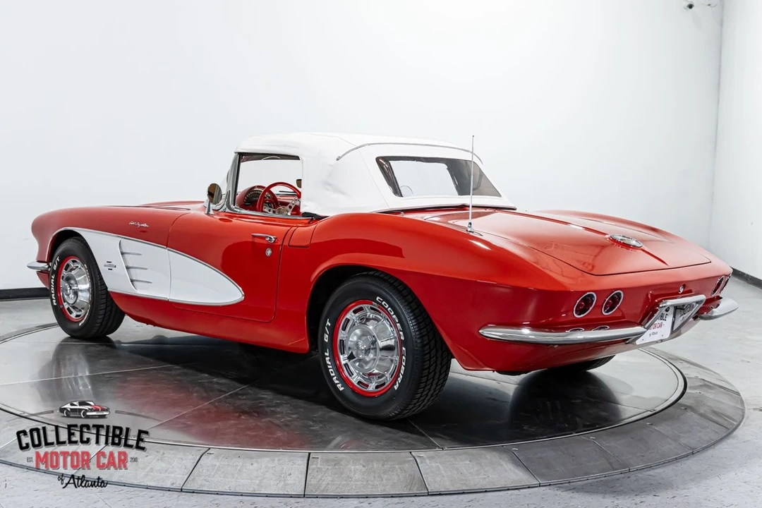 1961 Chevrolet Corvette C1 - Image 11 of 21