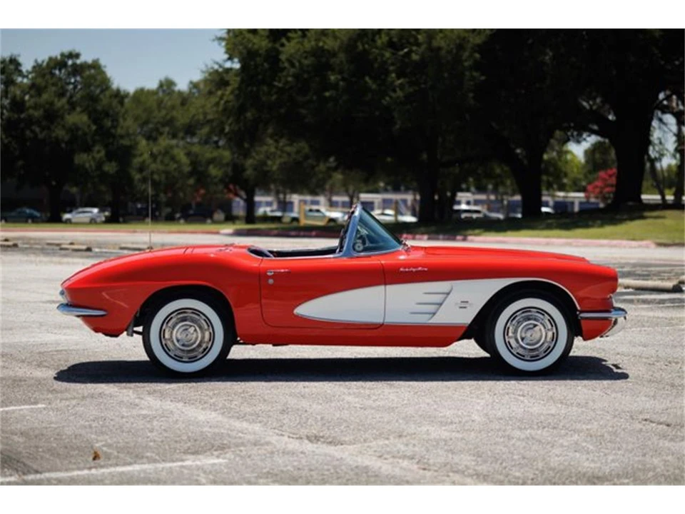 1961 Chevrolet Corvette C1 - Image 17 of 31