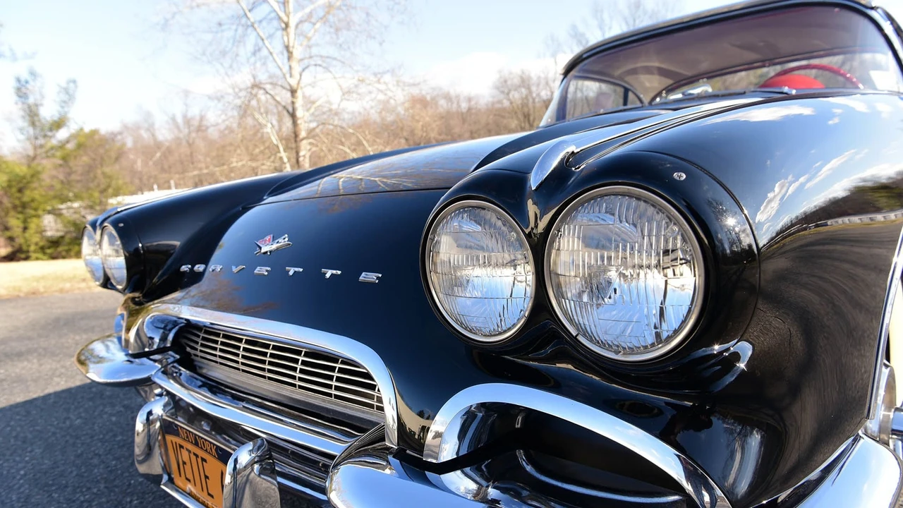 1961 Chevrolet Corvette C1 - Image 15 of 31