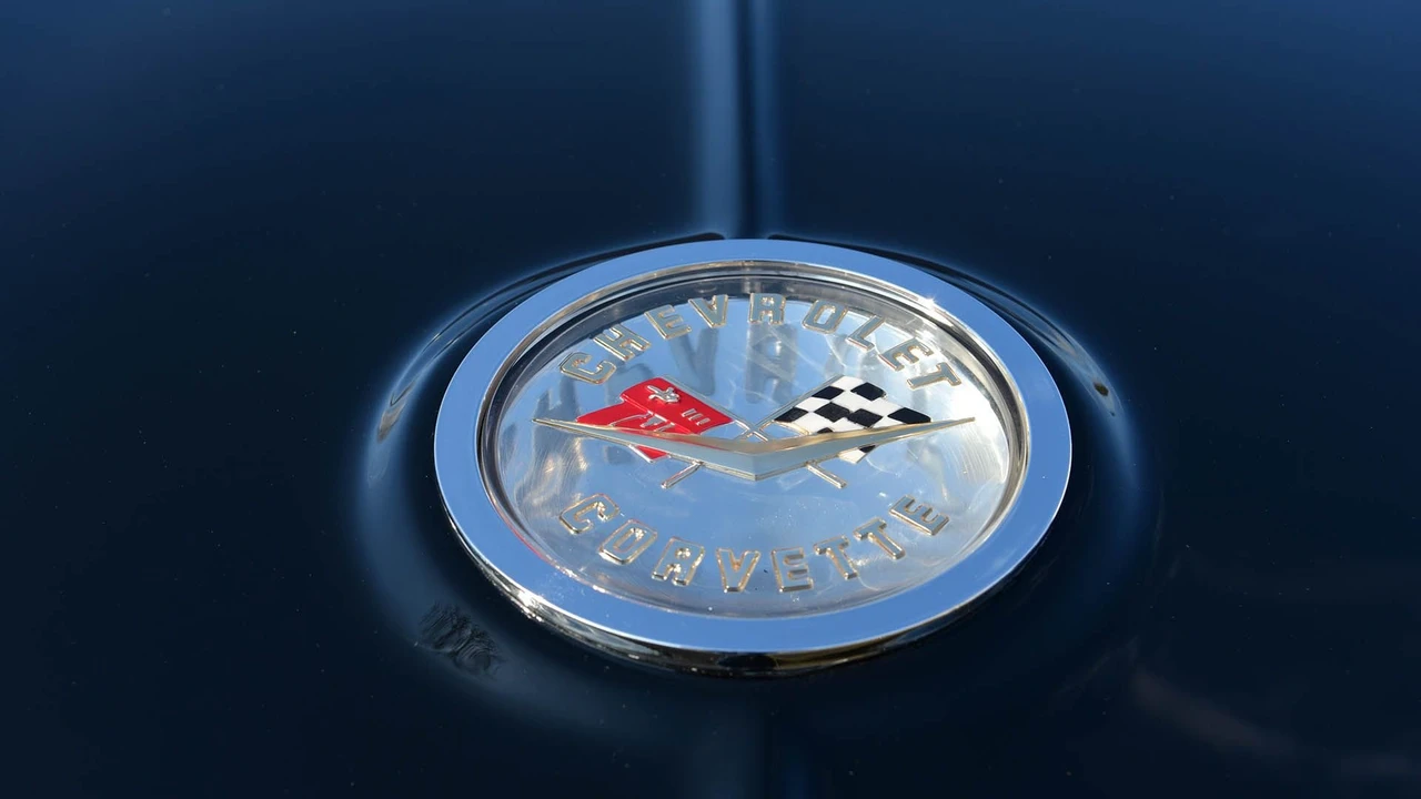 1961 Chevrolet Corvette C1 - Image 2 of 31