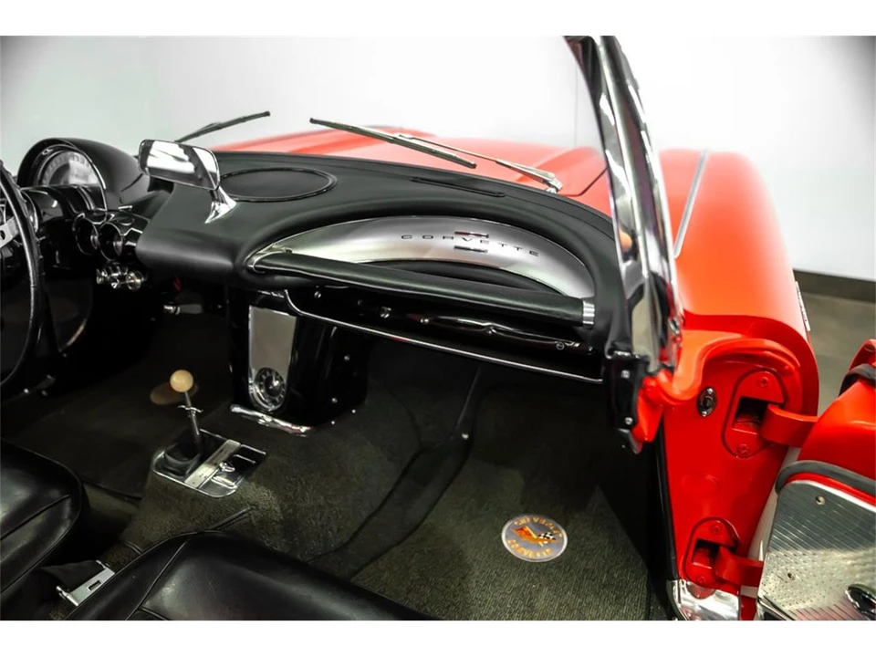 1961 Chevrolet Corvette C1 - Image 17 of 31