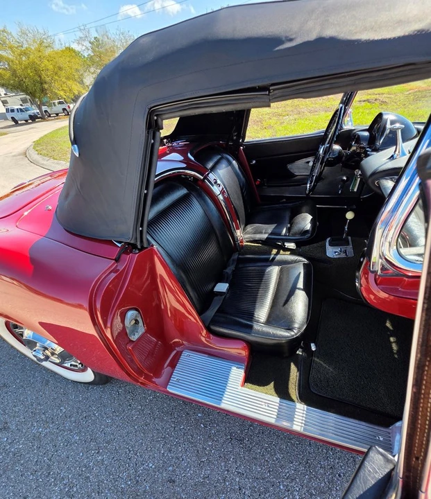 1961 Chevrolet Corvette C1 - Image 16 of 31