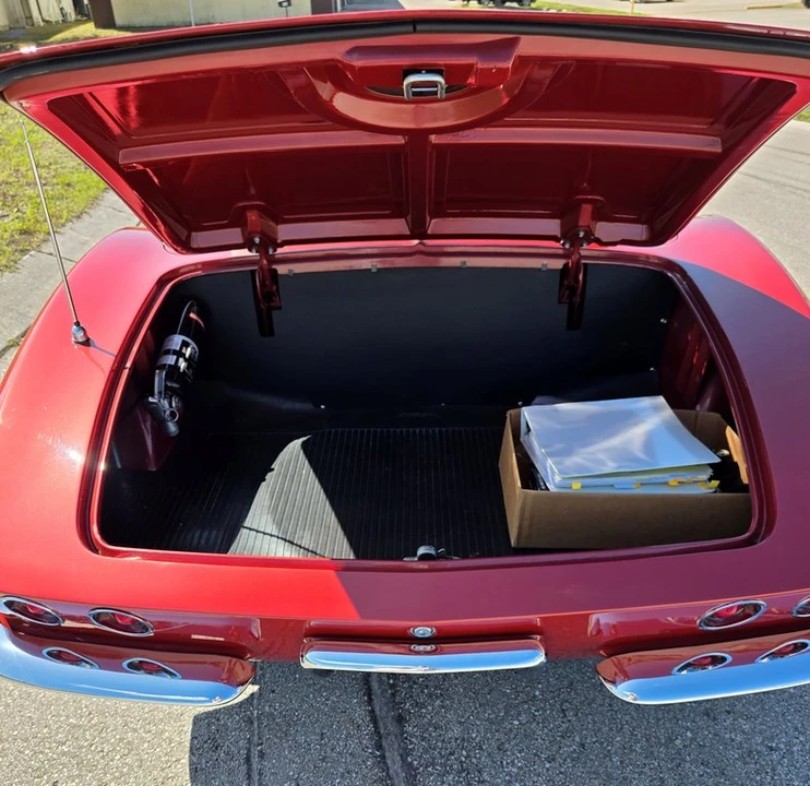 1961 Chevrolet Corvette C1 - Image 25 of 31