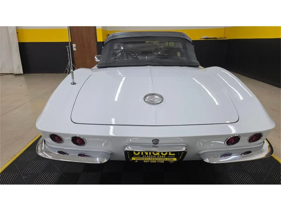 1961 Chevrolet Corvette C1 - Image 21 of 31