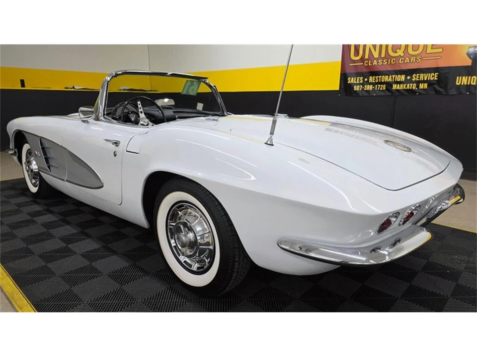 1961 Chevrolet Corvette C1 - Image 6 of 31