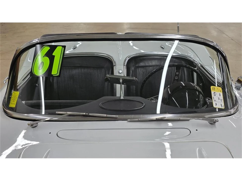 1961 Chevrolet Corvette C1 - Image 14 of 31
