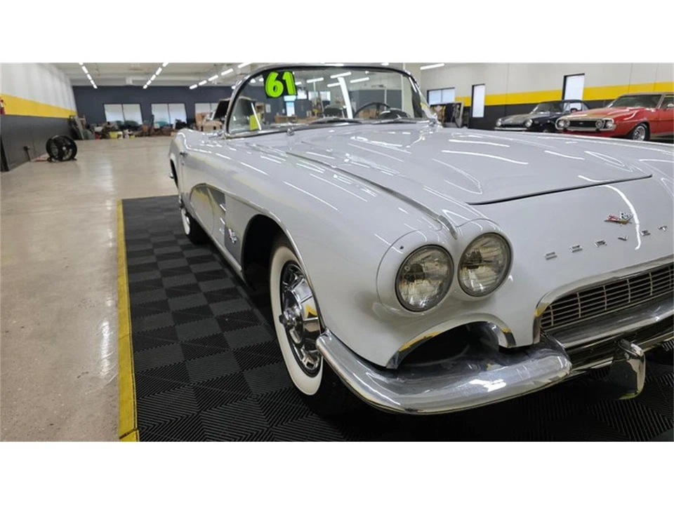 1961 Chevrolet Corvette C1 - Image 10 of 31
