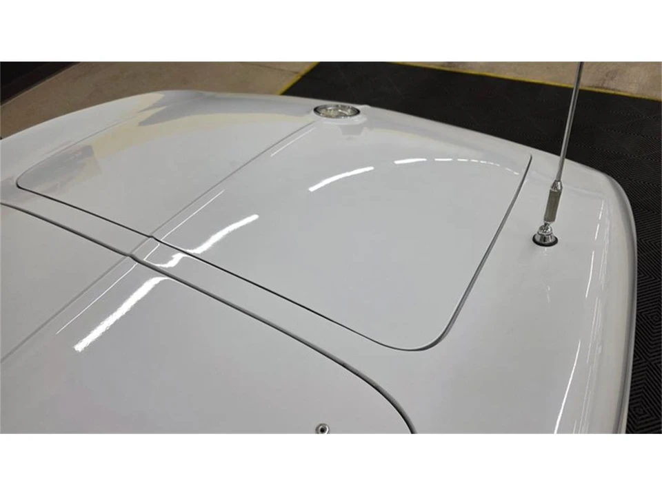 1961 Chevrolet Corvette C1 - Image 15 of 31