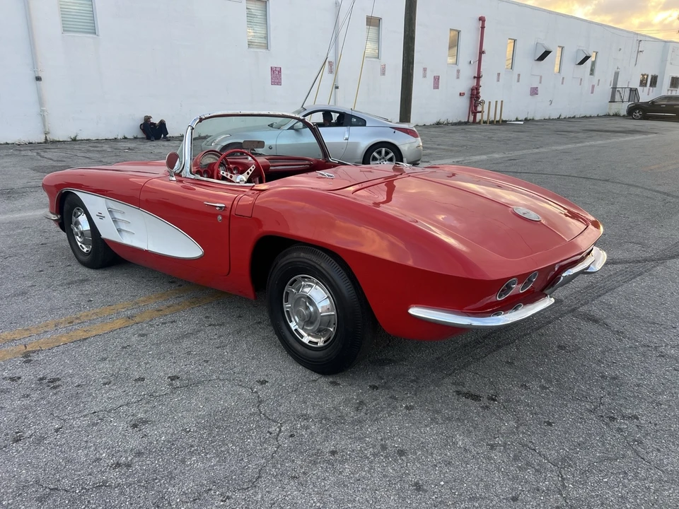 1961 Chevrolet Corvette C1 - Image 7 of 21